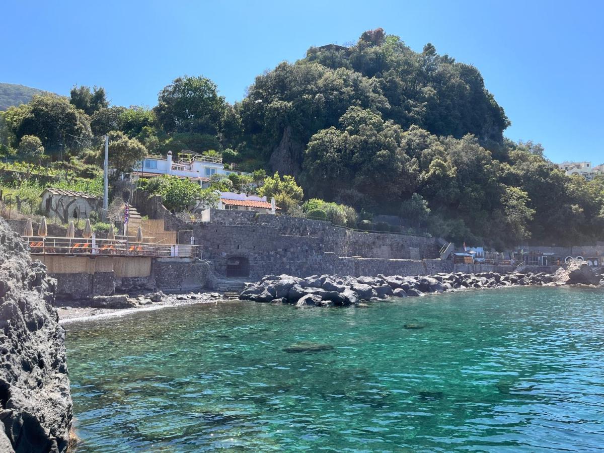 Nelinda Waterfront Accommodation Casamicciola Terme Екстер'єр фото