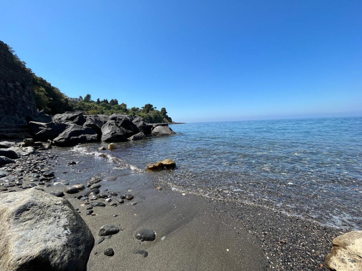 Nelinda Waterfront Accommodation Casamicciola Terme Екстер'єр фото