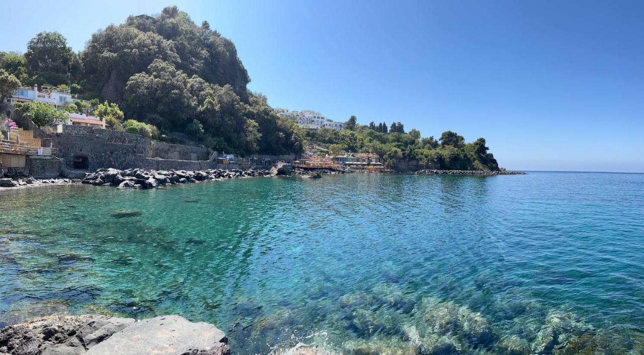 Nelinda Waterfront Accommodation Casamicciola Terme Екстер'єр фото