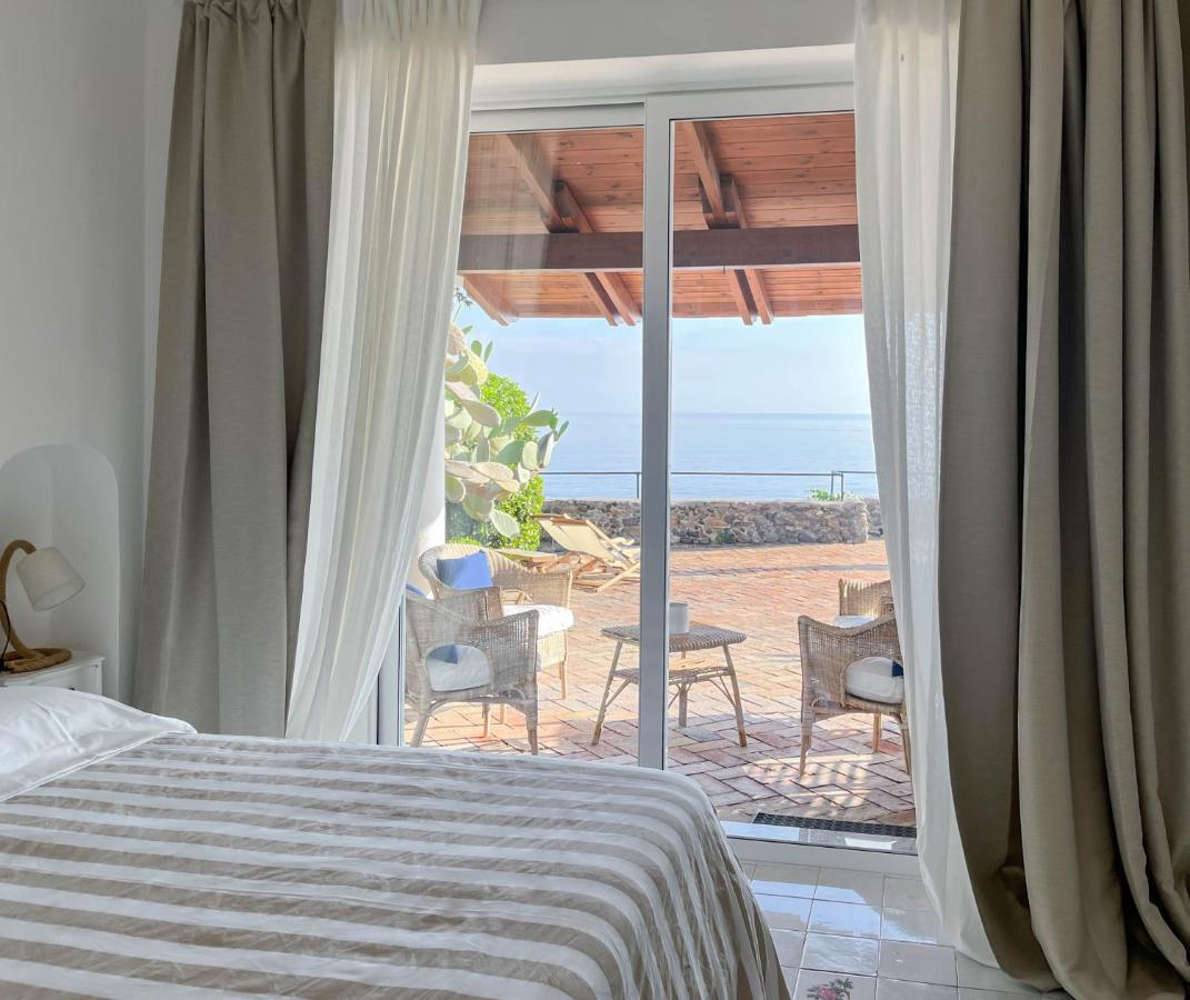 Nelinda Waterfront Accommodation Casamicciola Terme Екстер'єр фото
