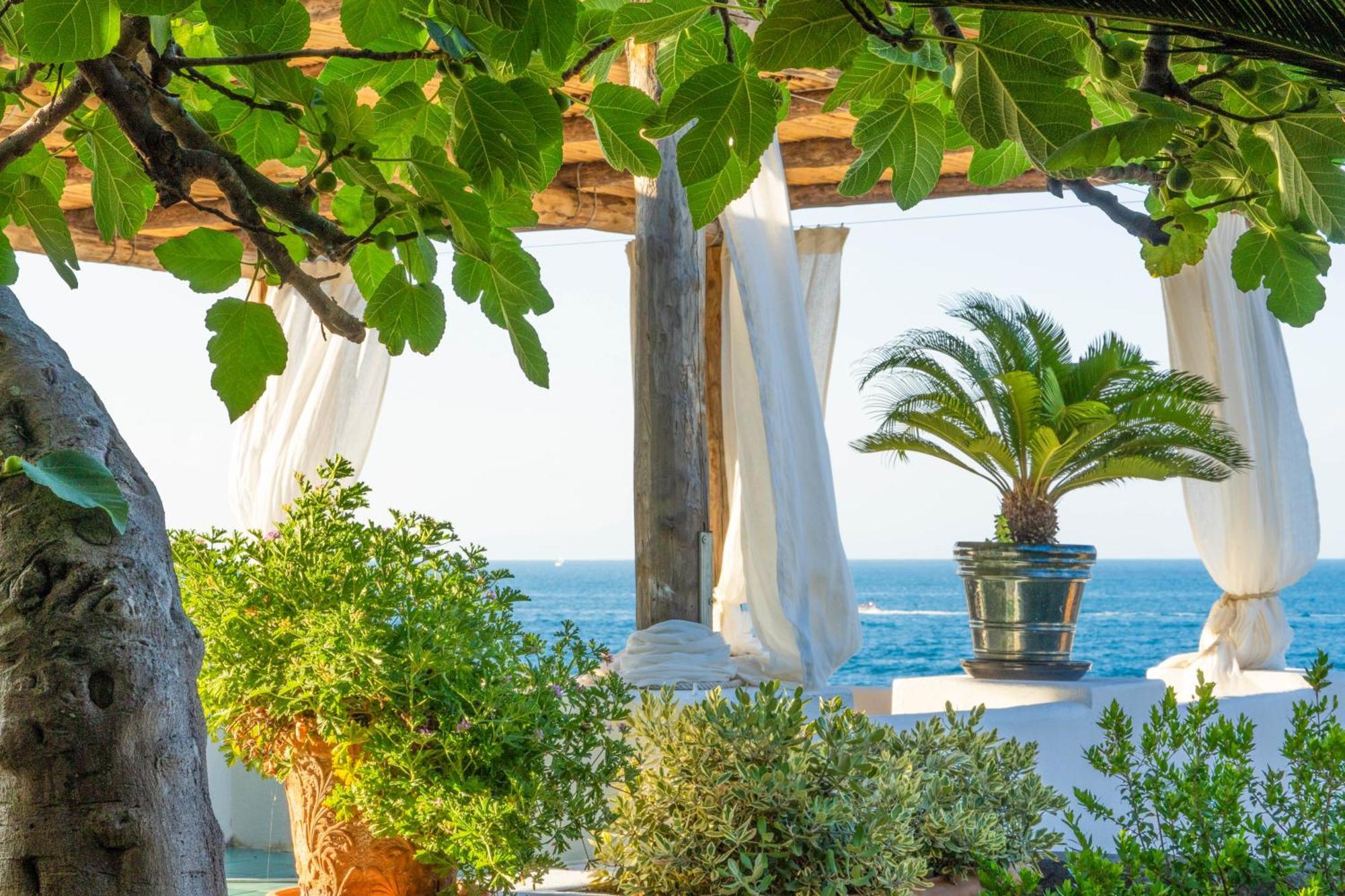 Nelinda Waterfront Accommodation Casamicciola Terme Екстер'єр фото