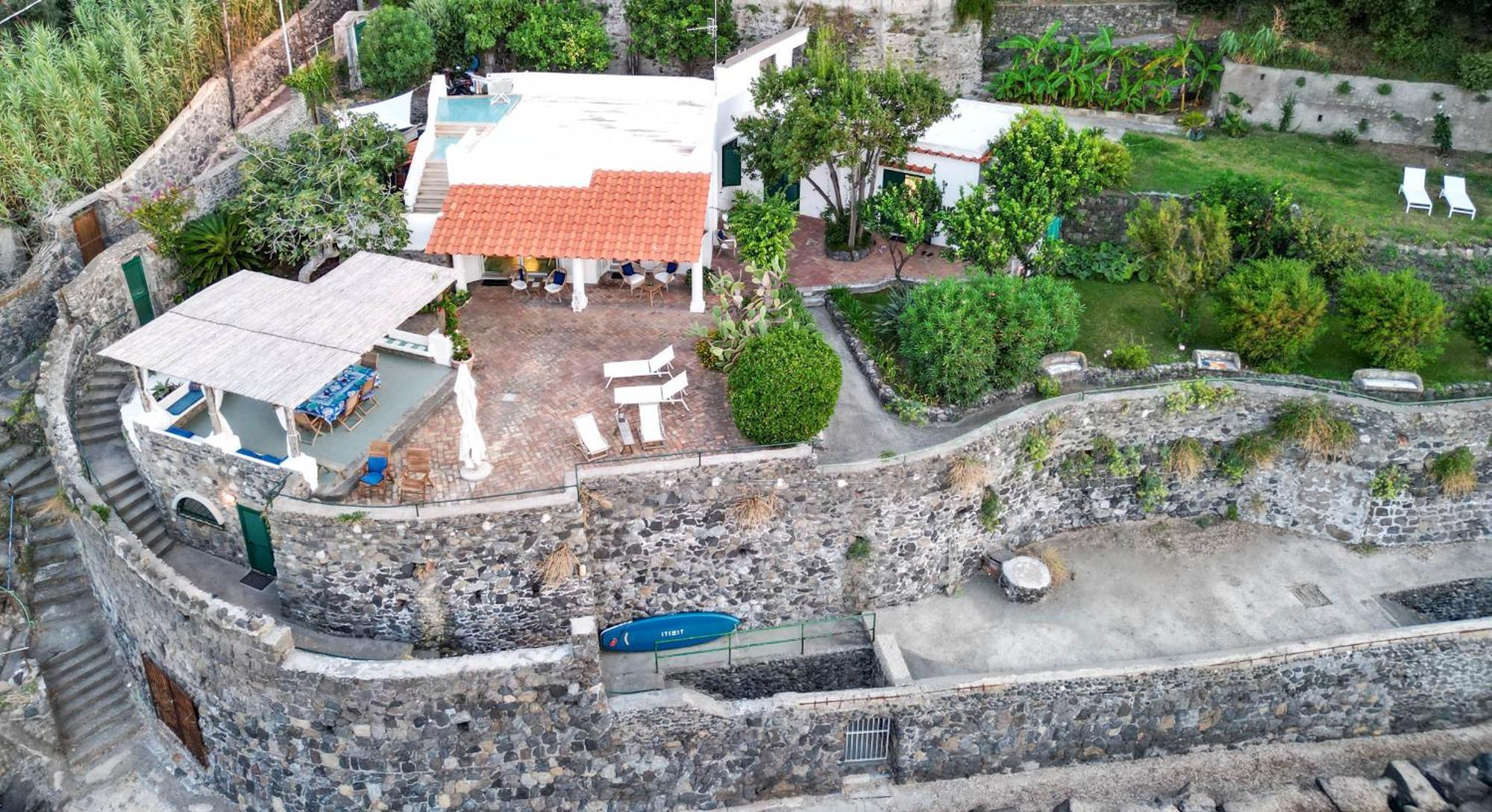 Nelinda Waterfront Accommodation Casamicciola Terme Екстер'єр фото
